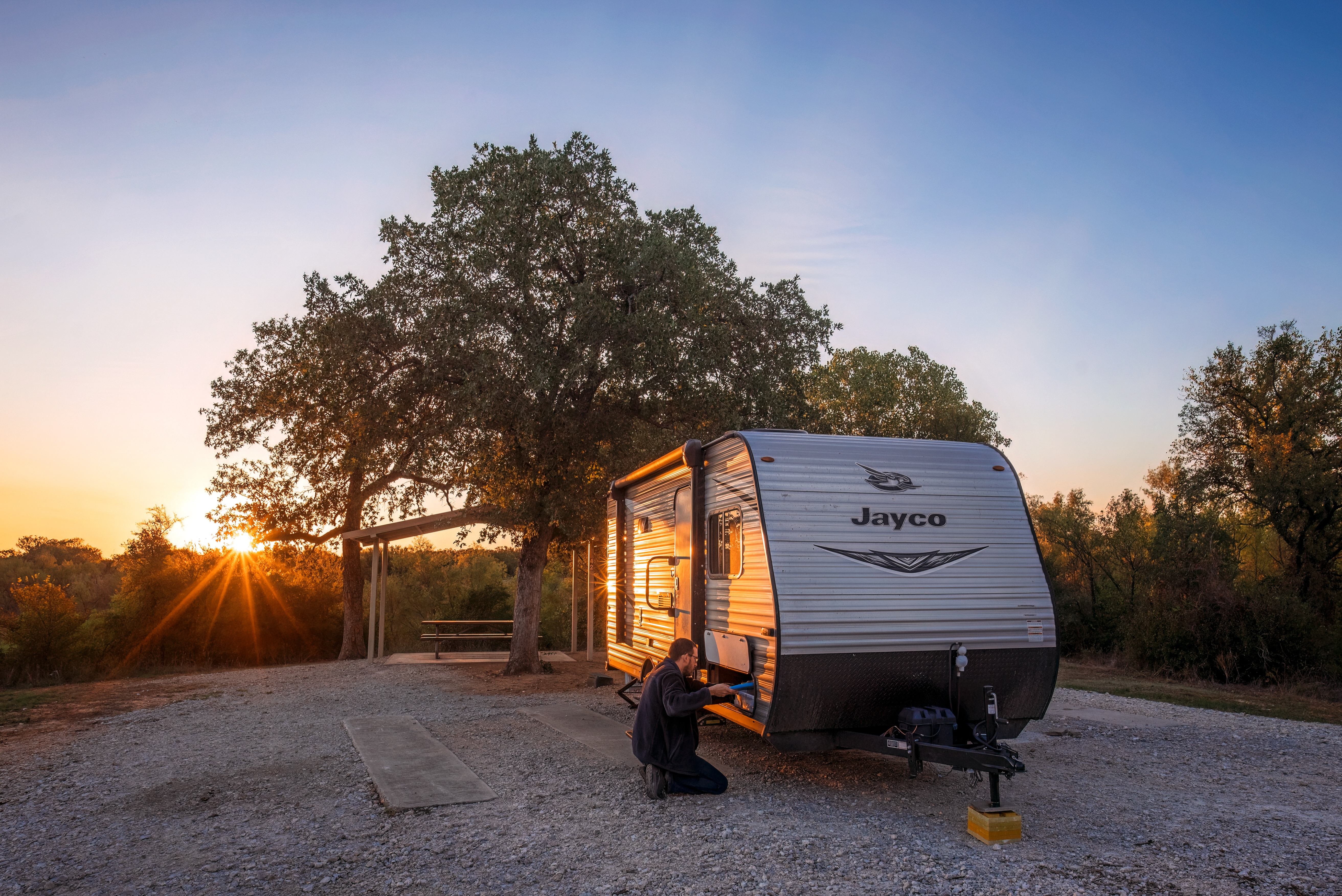 RV Tours — Alison and Jason Takacs' Jayco Jay Flight - THOR Industries